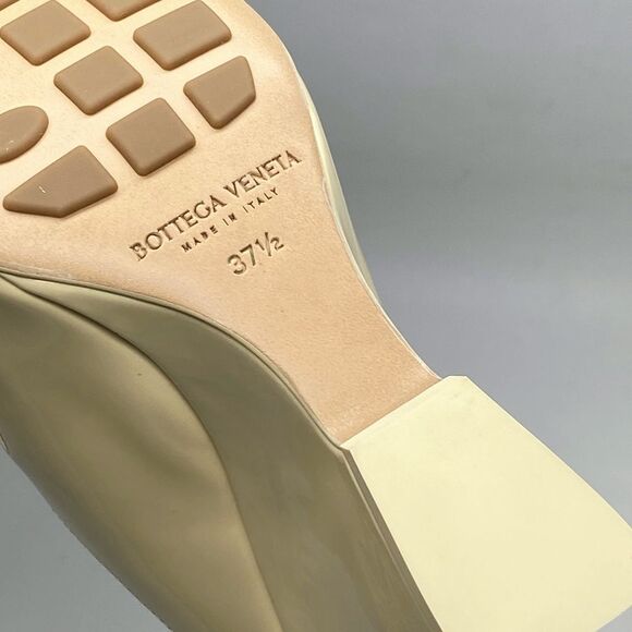 Bottega Veneta Comet Mary Jane Wedge Pumps size 37.5 - Picture 14 of 14